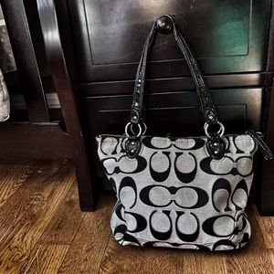 Well loved coach monogram black and grey purse